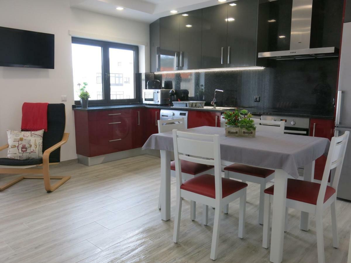 Serena Beach 2 Назаре Екстер'єр фото